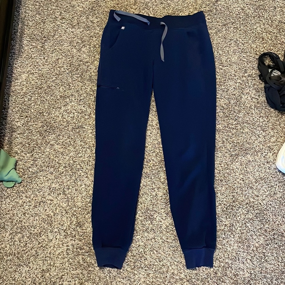 Figs jogger scrubs
